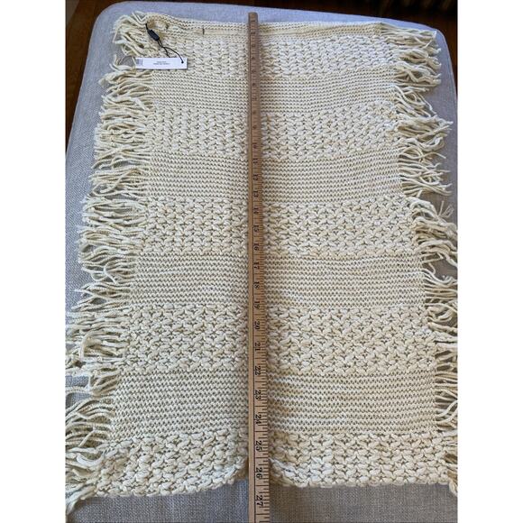 NWT $68 Tahari Soft Infinity Ivory Knit Boho Women’s Scarf Winter Tassels - Picture 4 of 8